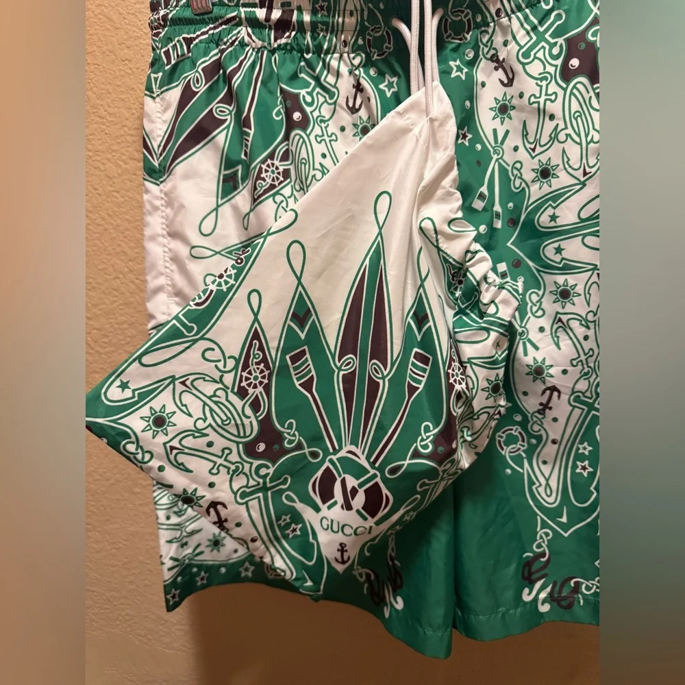 New Authentic Gucci Logo Swim Shorts Green White